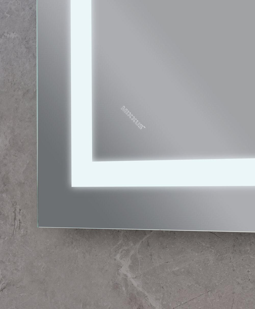 Koupelnové zrcadlo s LED osvětlením, protizamlžovací funkcí, regulací jasu a hodinkami, MR02-80×80 W